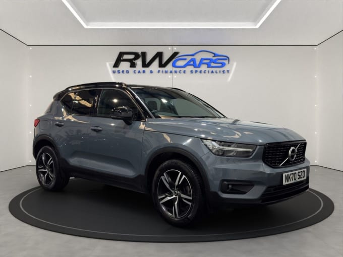 2025 Volvo Xc40