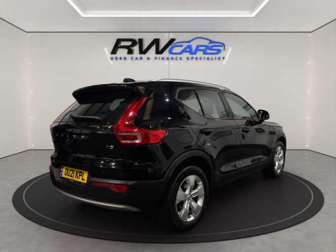 2025 Volvo Xc40