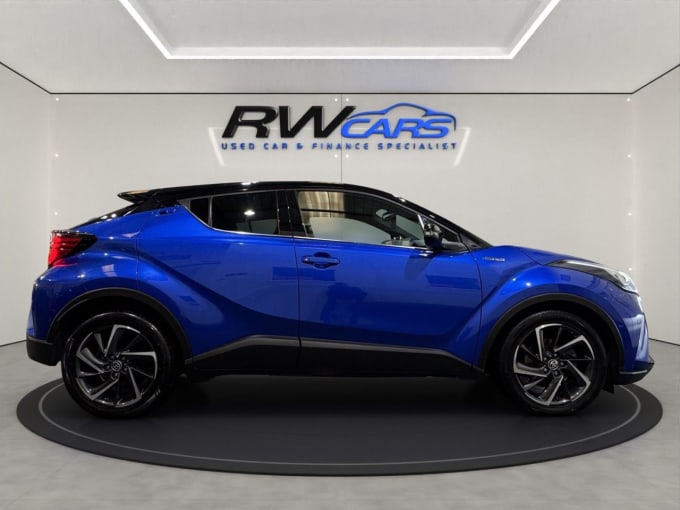 2025 Toyota C-hr