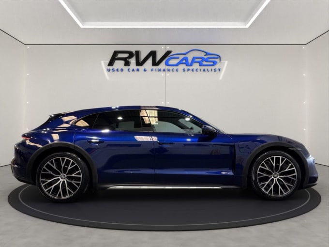 2025 Porsche Taycan