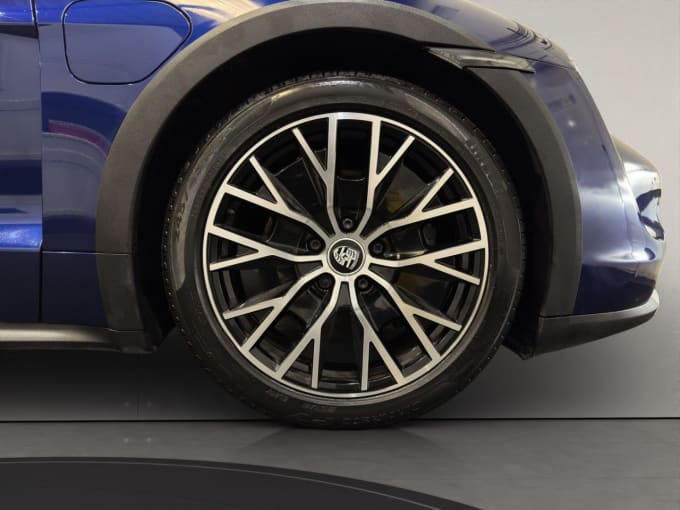 2025 Porsche Taycan