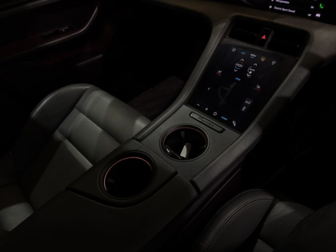 2025 Porsche Taycan