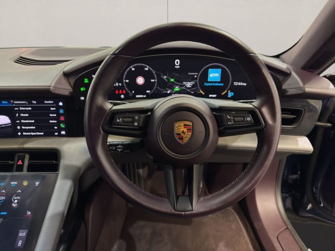2025 Porsche Taycan