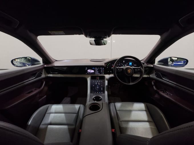2025 Porsche Taycan