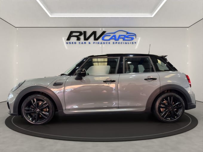 2025 Mini Hatch