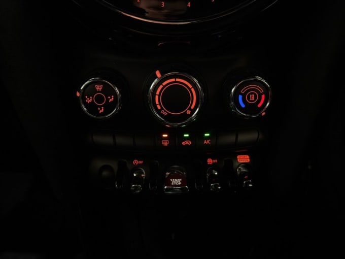 2025 Mini Hatch