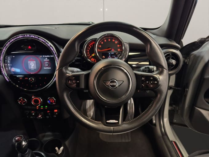 2025 Mini Hatch