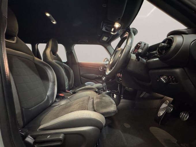 2025 Mini Hatch