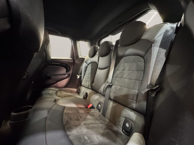 2025 Mini Hatch