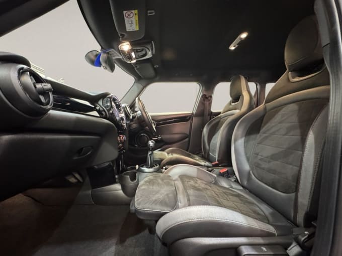 2025 Mini Hatch