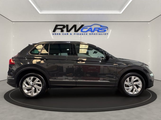 2025 Volkswagen Tiguan