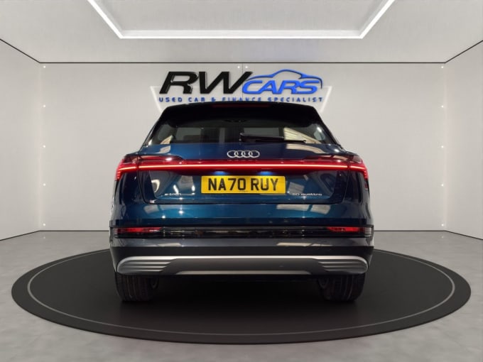 2025 Audi E-tron