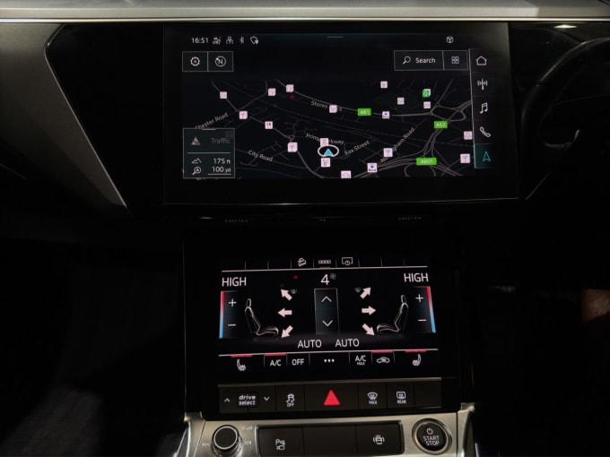 2025 Audi E-tron