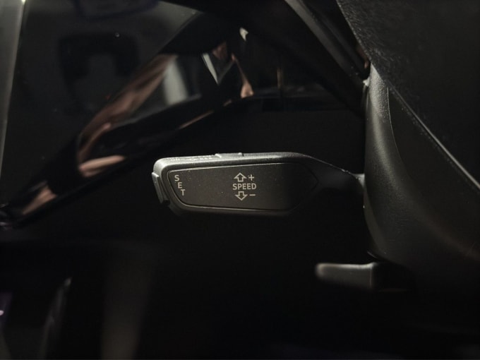 2025 Audi E-tron
