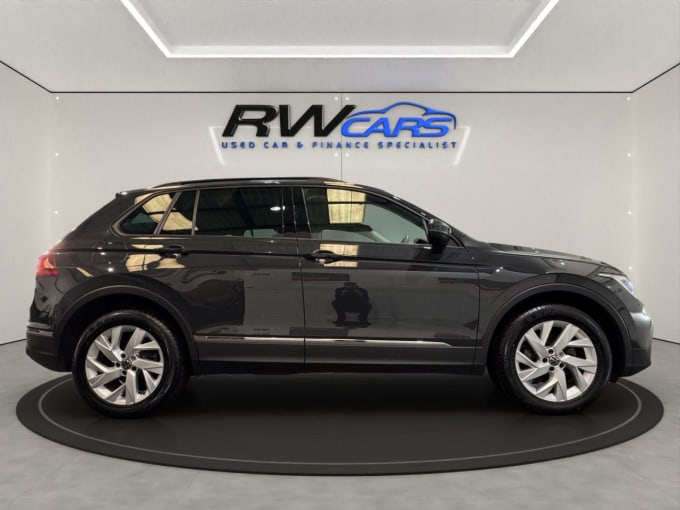 2025 Volkswagen Tiguan