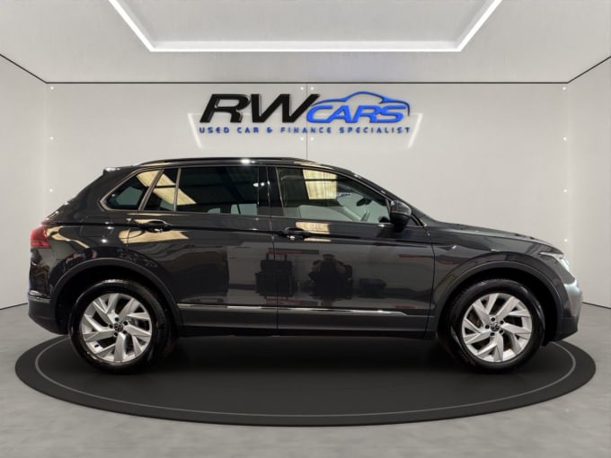 2025 Volkswagen Tiguan