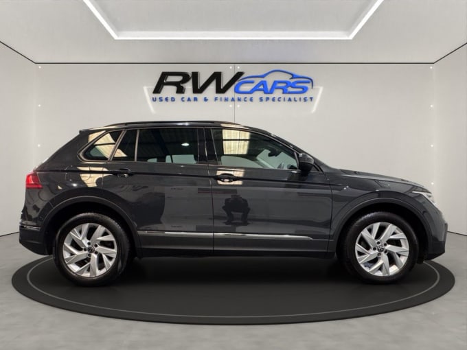 2025 Volkswagen Tiguan