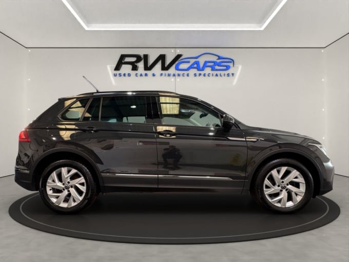 2025 Volkswagen Tiguan