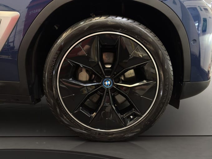 2025 BMW Ix3