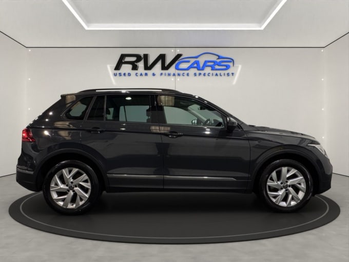 2025 Volkswagen Tiguan