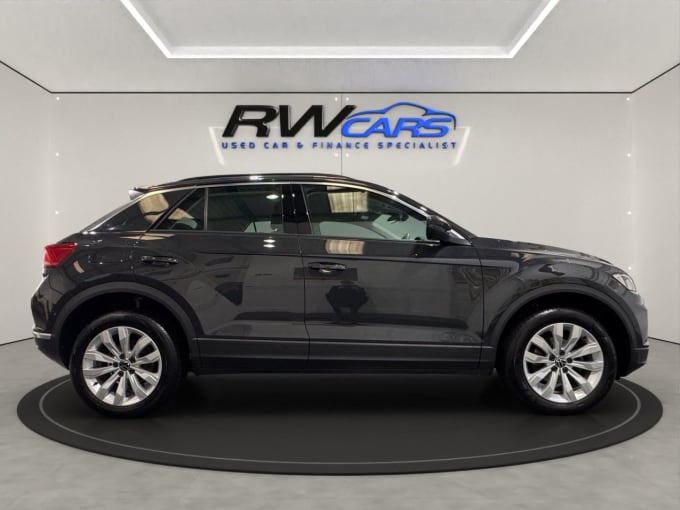 2025 Volkswagen T-roc