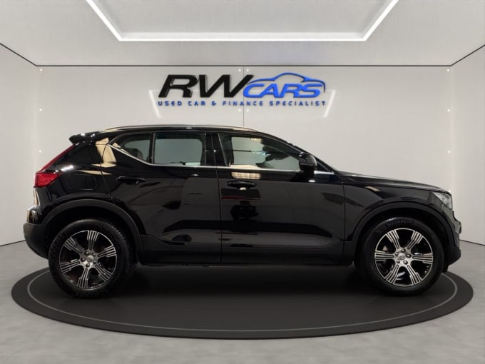 2025 Volvo Xc40