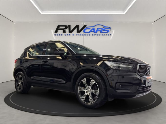 2025 Volvo Xc40