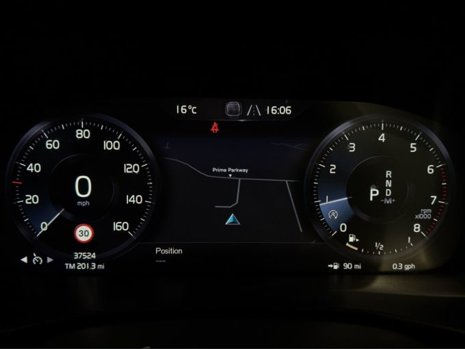 2025 Volvo Xc40