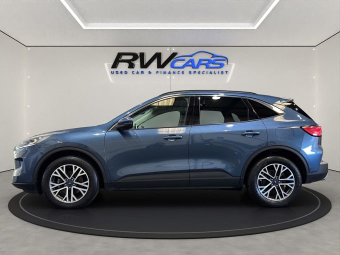 2025 Ford Kuga