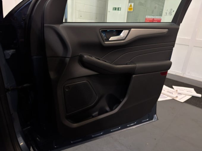 2025 Ford Kuga