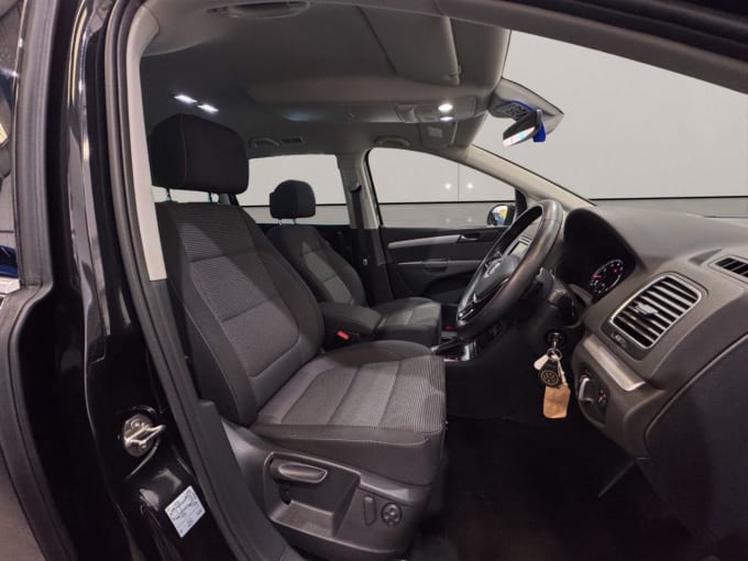 2025 Volkswagen Sharan