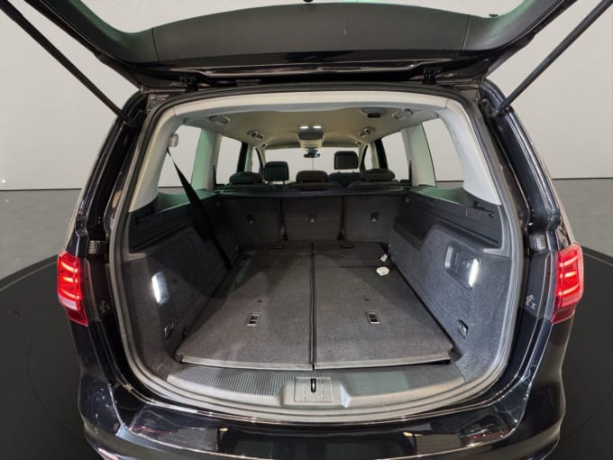 2025 Volkswagen Sharan