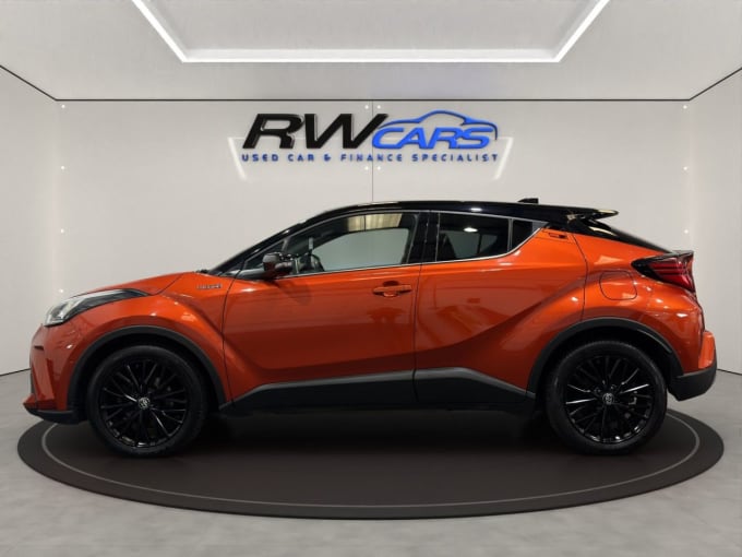 2025 Toyota C-hr
