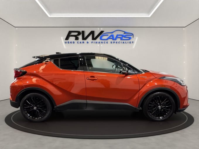 2025 Toyota C-hr