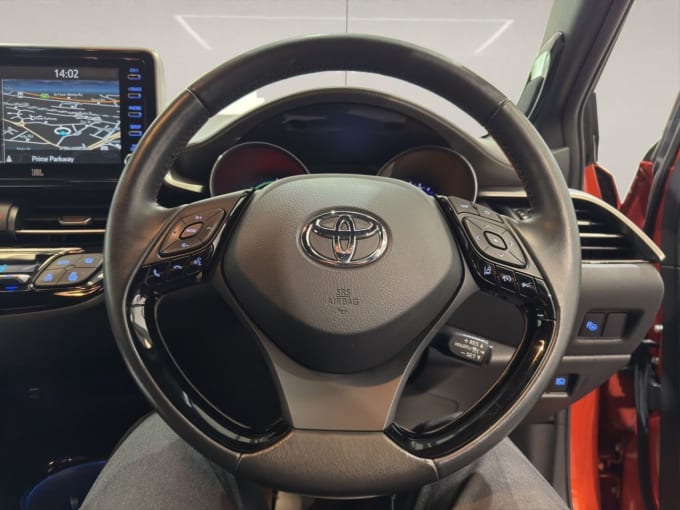 2025 Toyota C-hr