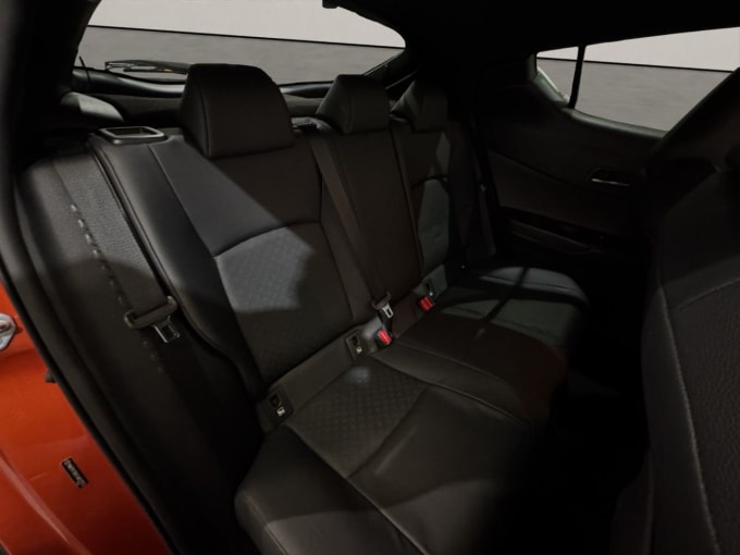 2025 Toyota C-hr