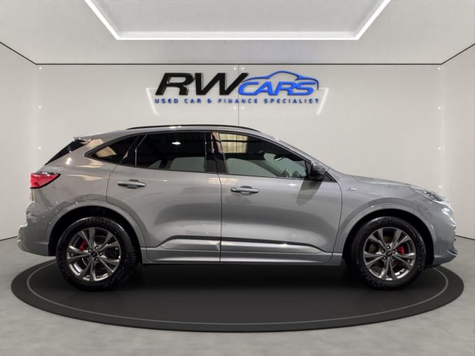 2025 Ford Kuga
