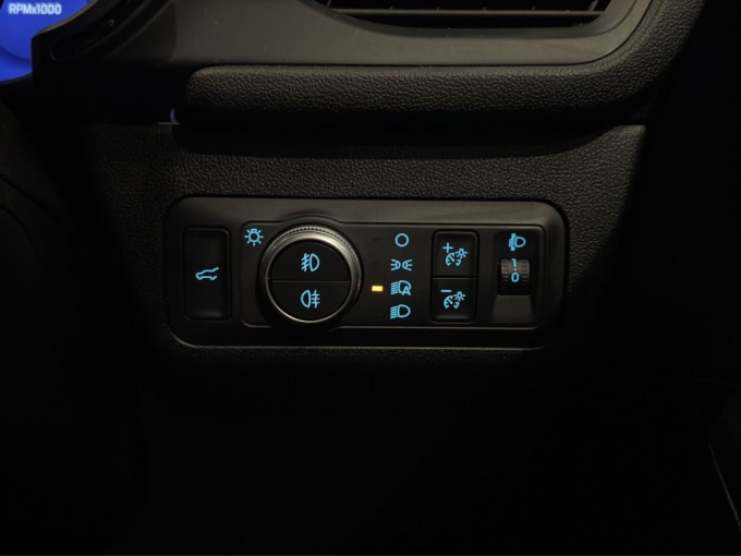 2025 Ford Kuga