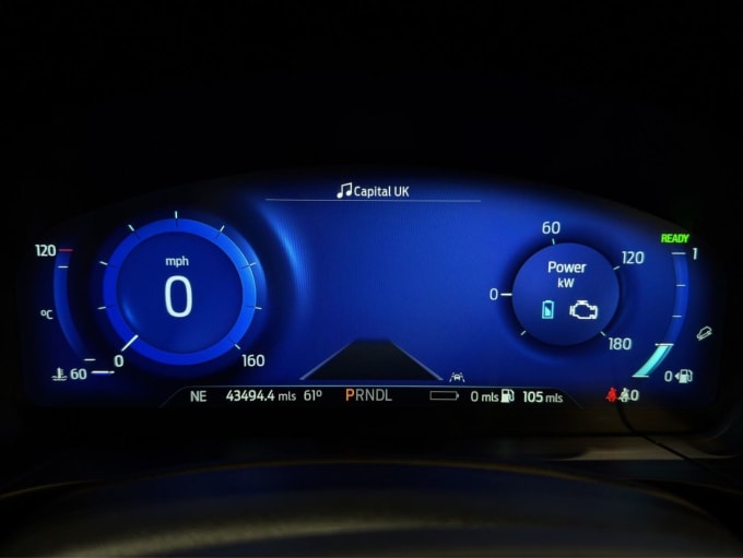 2025 Ford Kuga