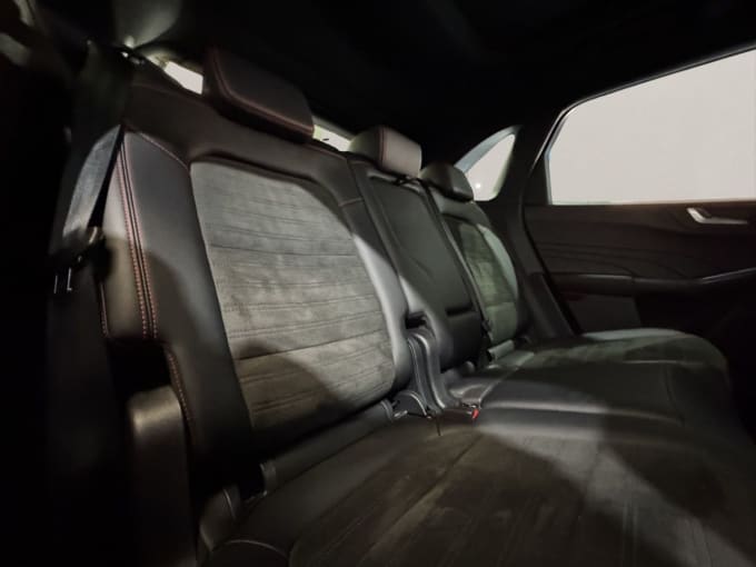 2025 Ford Kuga