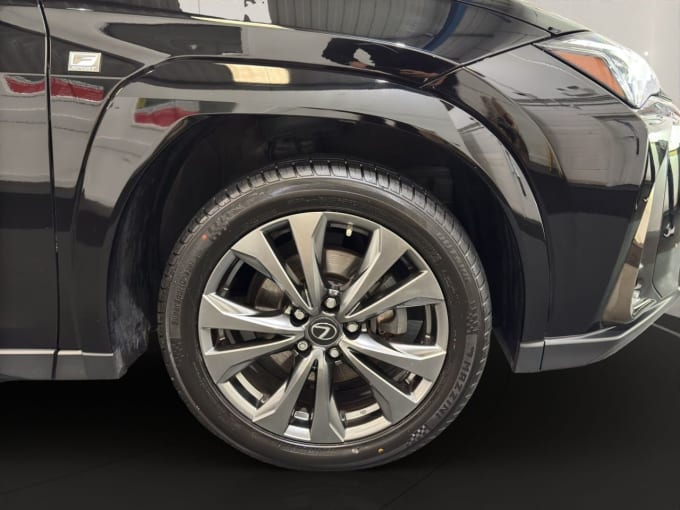 2025 Lexus Ux