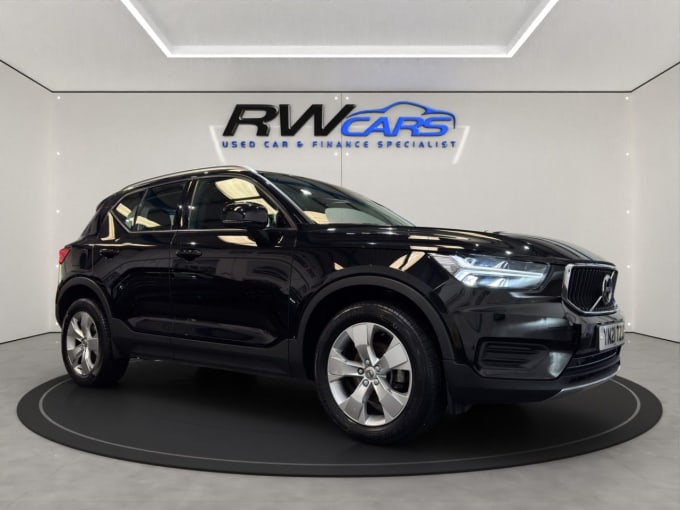 2025 Volvo Xc40