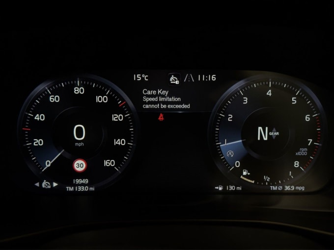 2025 Volvo Xc40