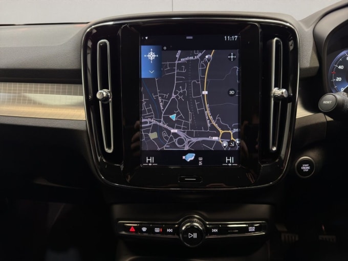 2025 Volvo Xc40