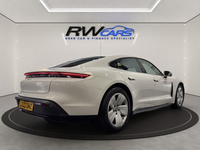2025 Porsche Taycan