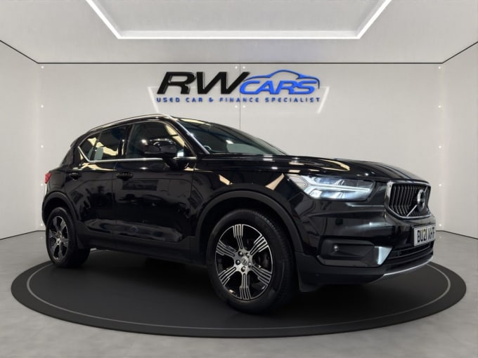 2025 Volvo Xc40