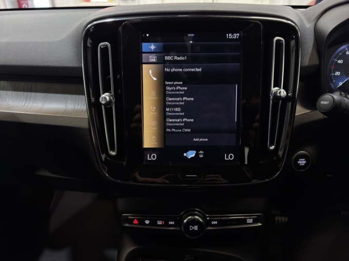 2025 Volvo Xc40
