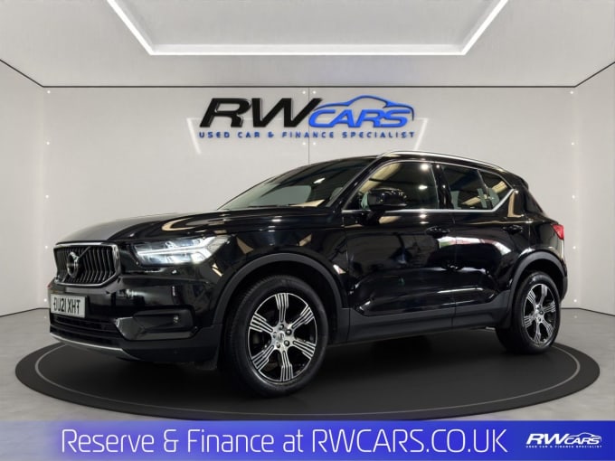 2025 Volvo Xc40