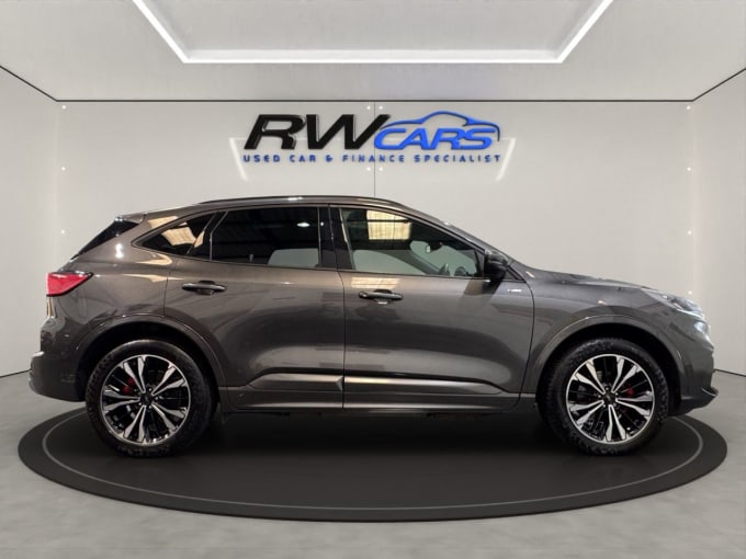2025 Ford Kuga