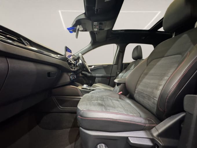 2025 Ford Kuga
